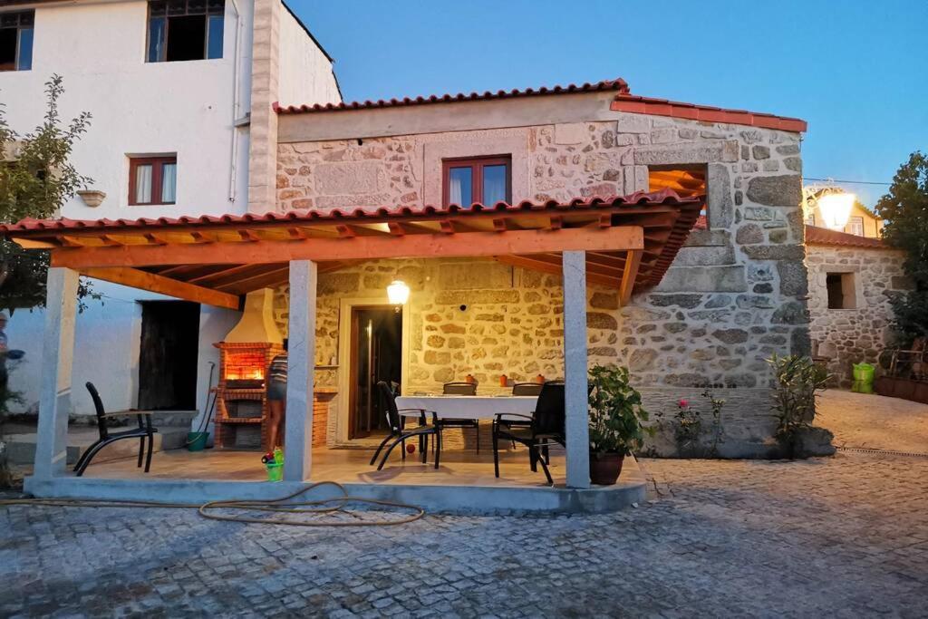 Moimenta da Serra Casa Bento Moura Portugalヴィラ エクステリア 写真